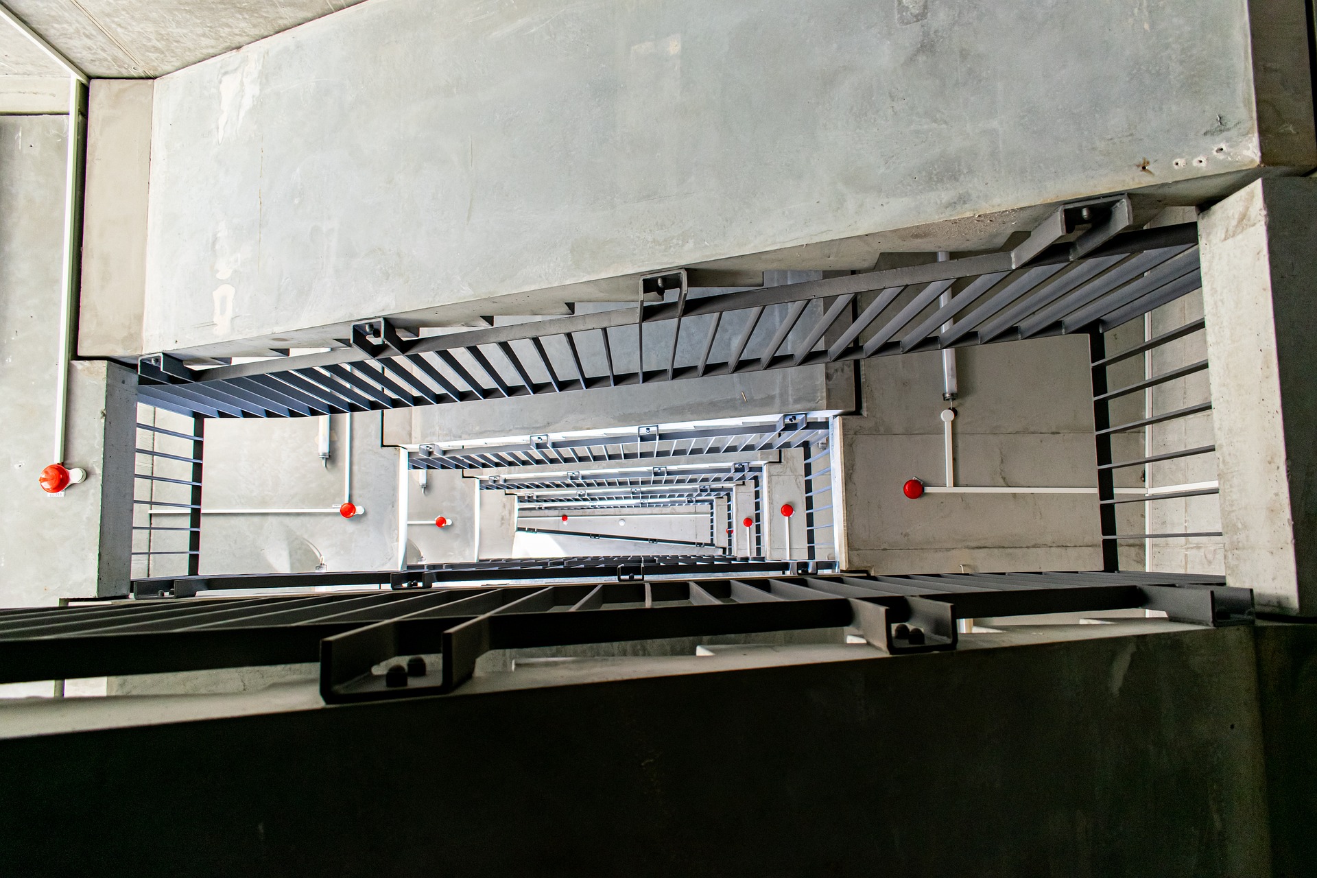 stairwell-4577762_1920